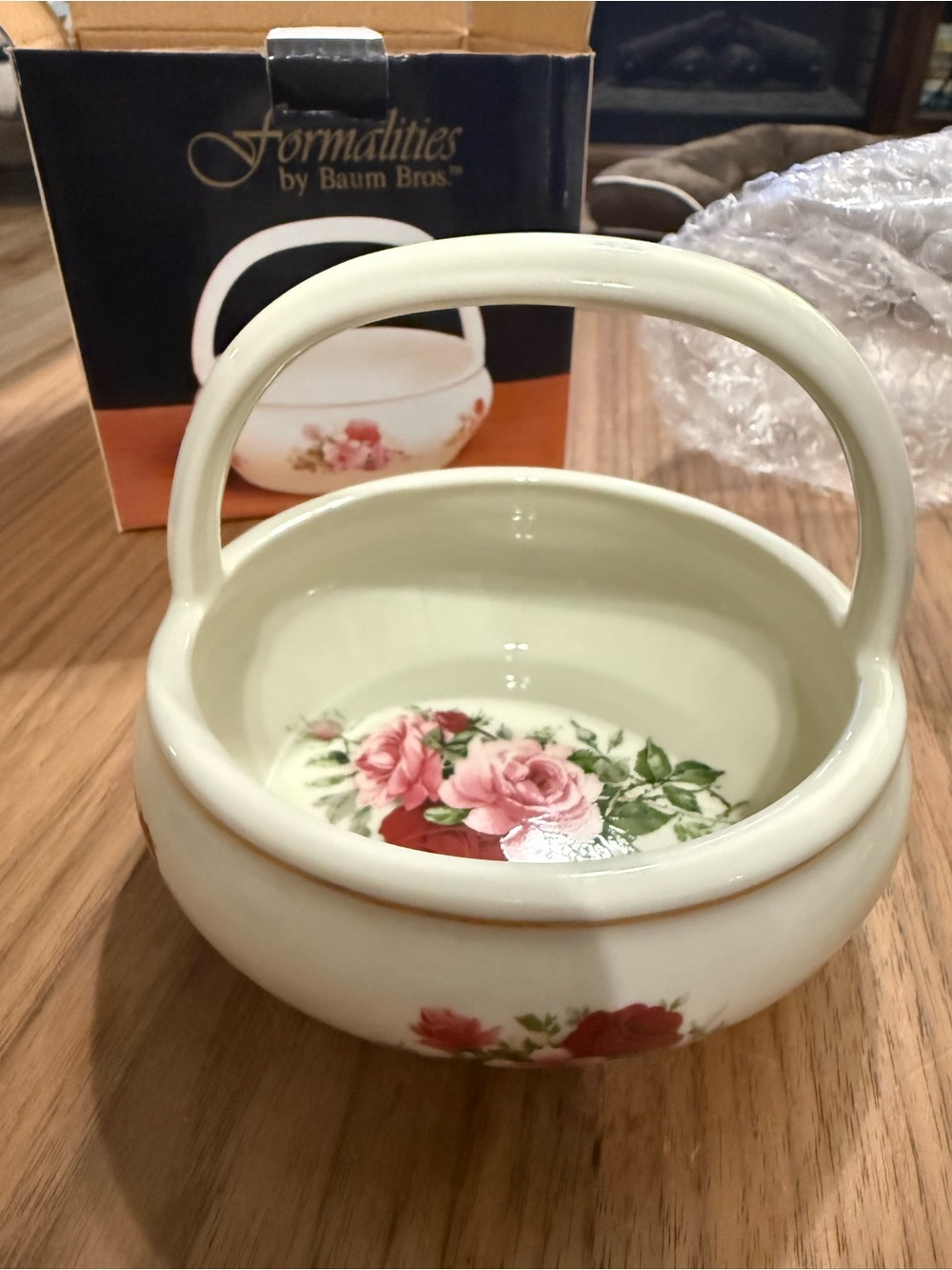 Cream Floral Ceramic Basket NEW IN BOX